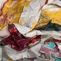 Embalagens coloridas de plástico