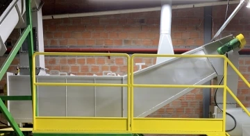 Uma parte do processo da máquina tira-tinta